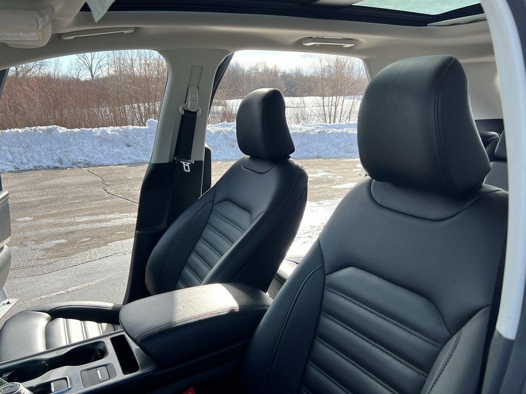 Used 2024 Ford Edge SEL w/ Convenience Package image 16