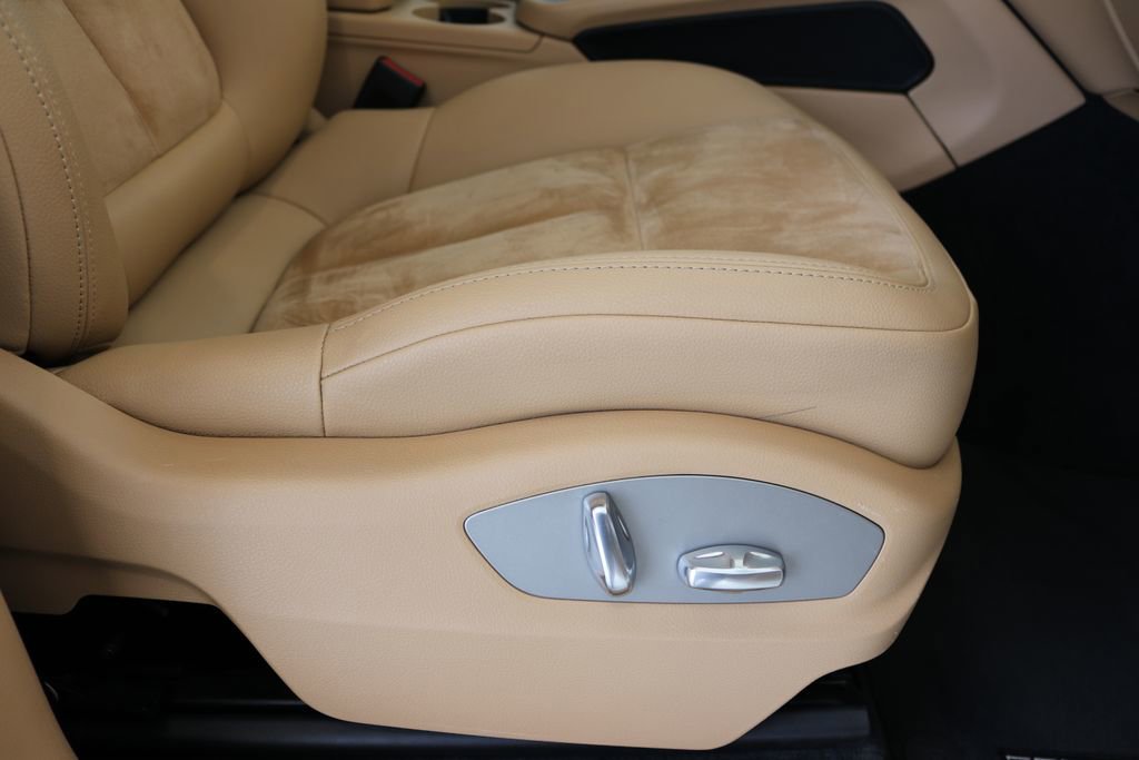 Used 2018 Porsche Macan Sport Edition image 34