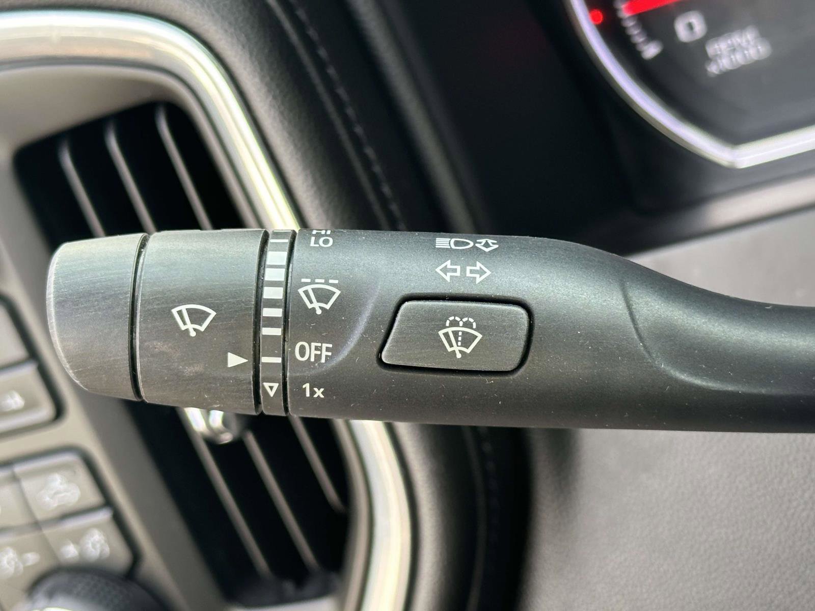 Used 2021 Chevrolet Silverado 1500 LT Trail Boss w/ Convenience Package II image 27