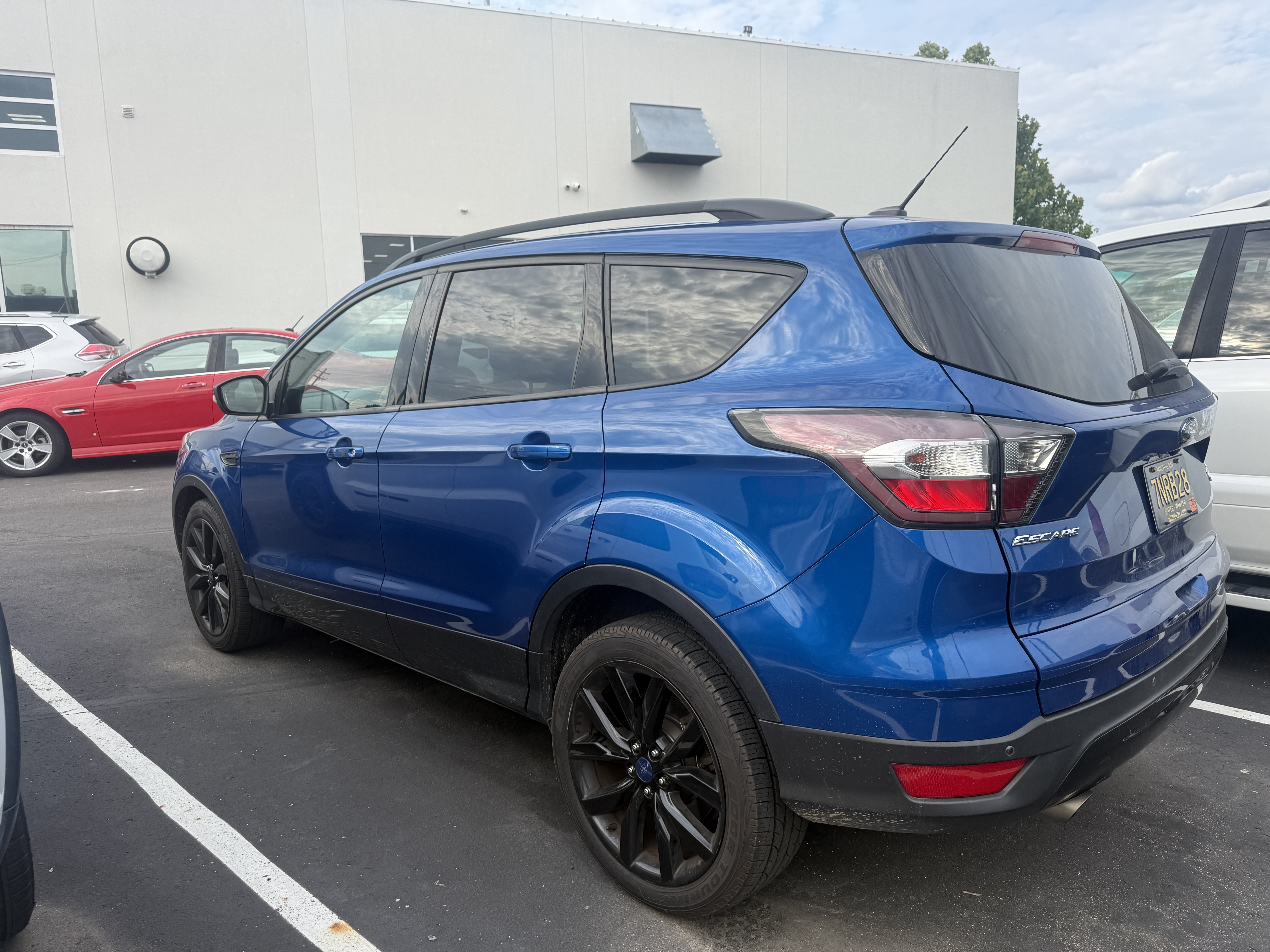 Used 2017 Ford Escape Titanium w/ Canadian Touring Package AWD/4WD image 6