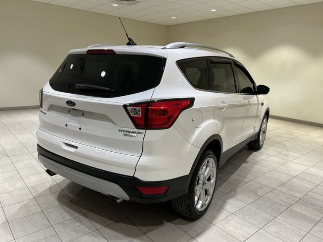 Used 2019 Ford Escape Titanium FWD image 5
