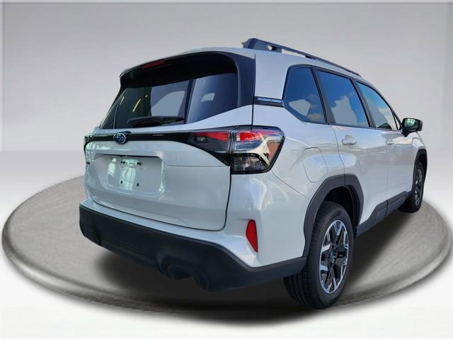 Used 2025 Subaru Forester Premium AWD/4WD image 3