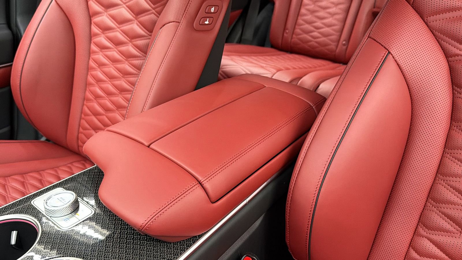 Used 2026 Genesis GV80 3.5T e-SC image 31