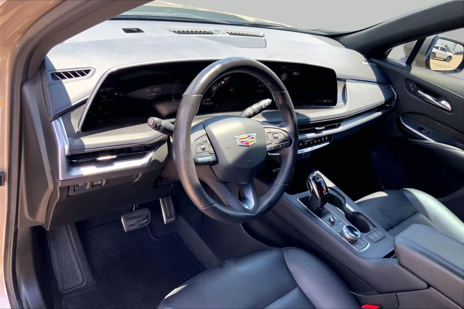 Used 2024 Cadillac XT4 Sport w/ Cold Weather Package FWD image 18
