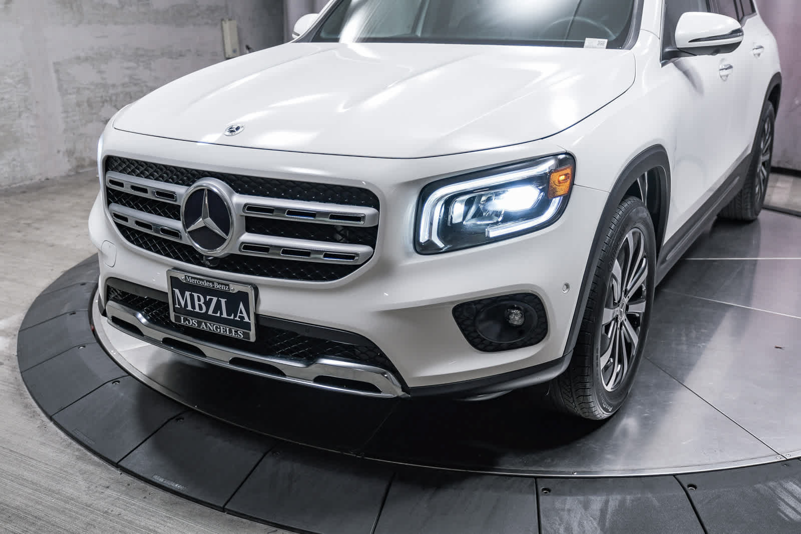 Used 2022 Mercedes-Benz GLB 250 image 11