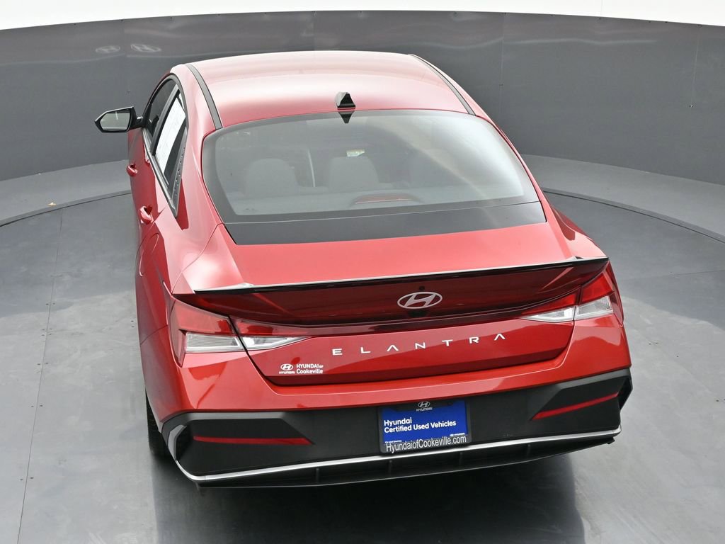 Certified 2025 Hyundai Elantra Sport image 37