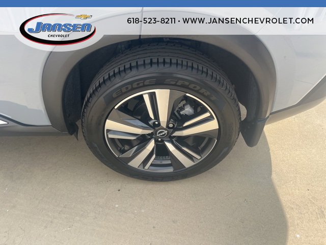 Used 2022 Nissan Rogue SL image 11