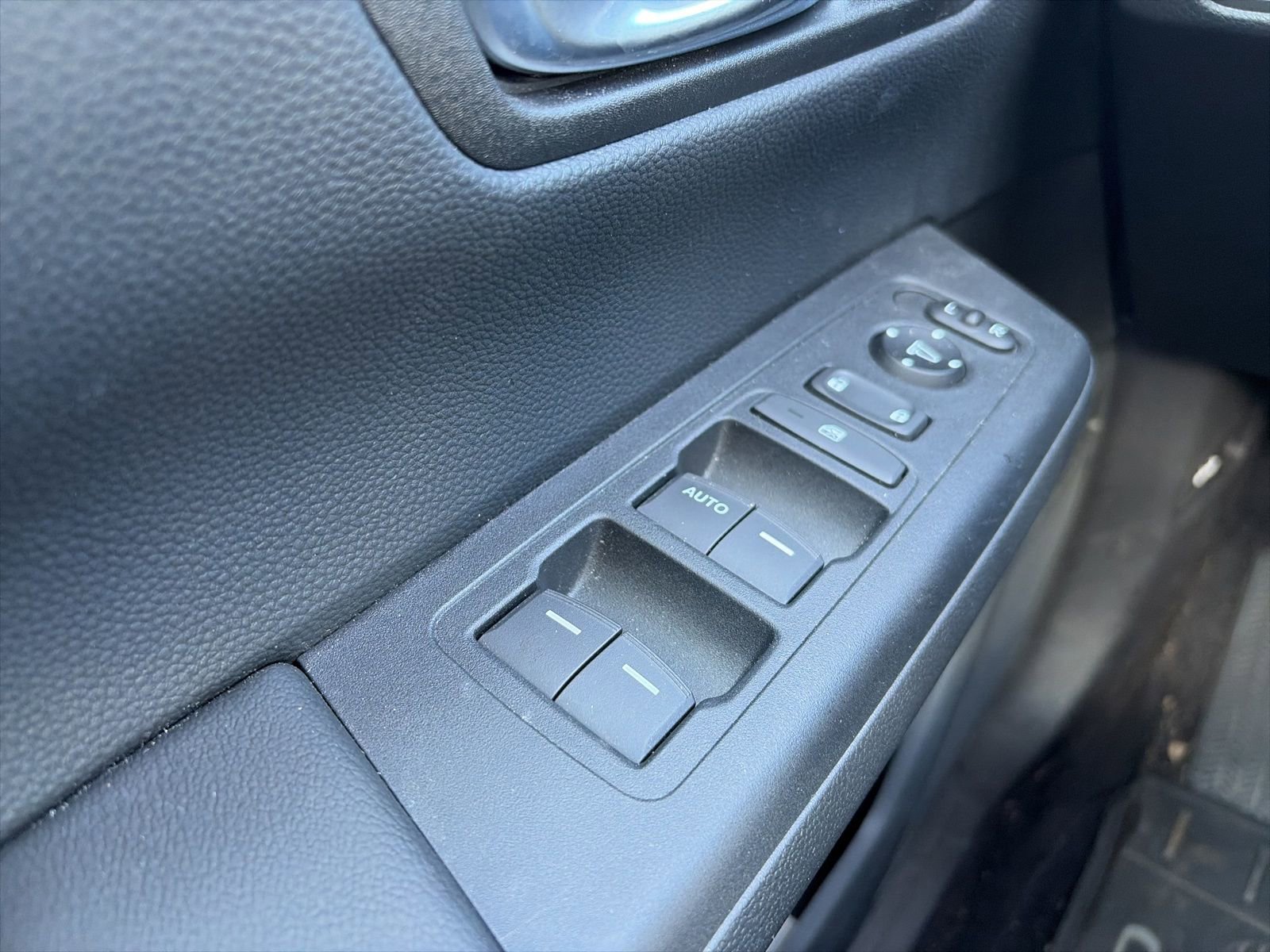 Certified 2025 Honda CR-V LX image 18