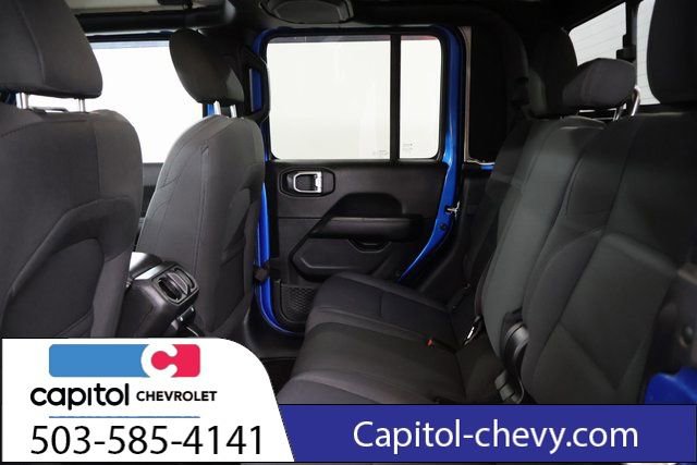 Used 2023 Jeep Gladiator Overland w/ Cold Weather Group image 29