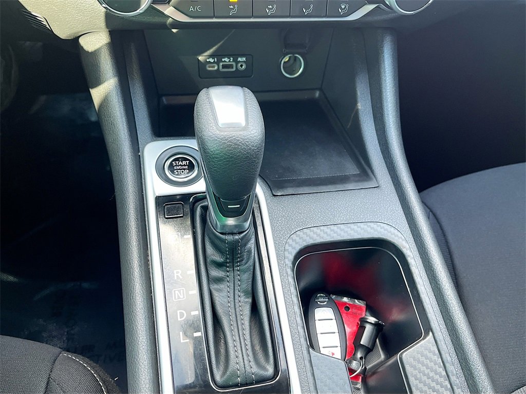 Used 2023 Nissan Sentra SV w/ Trunk Package image 16