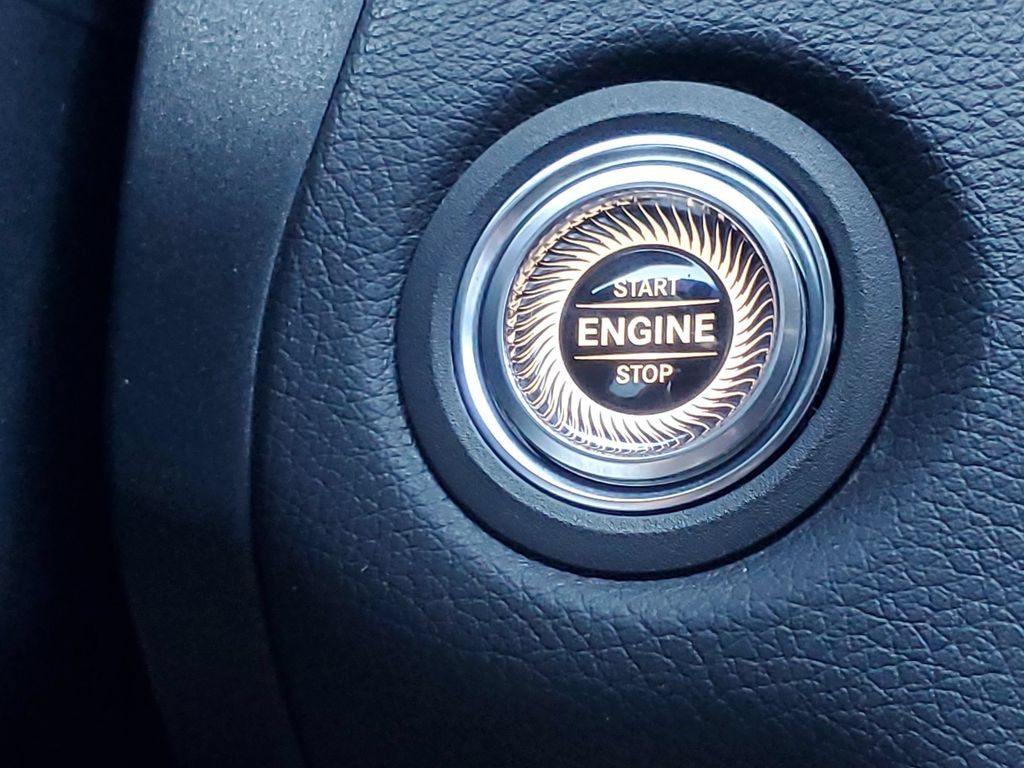 Certified 2019 Mercedes-Benz C 300 Sedan image 24