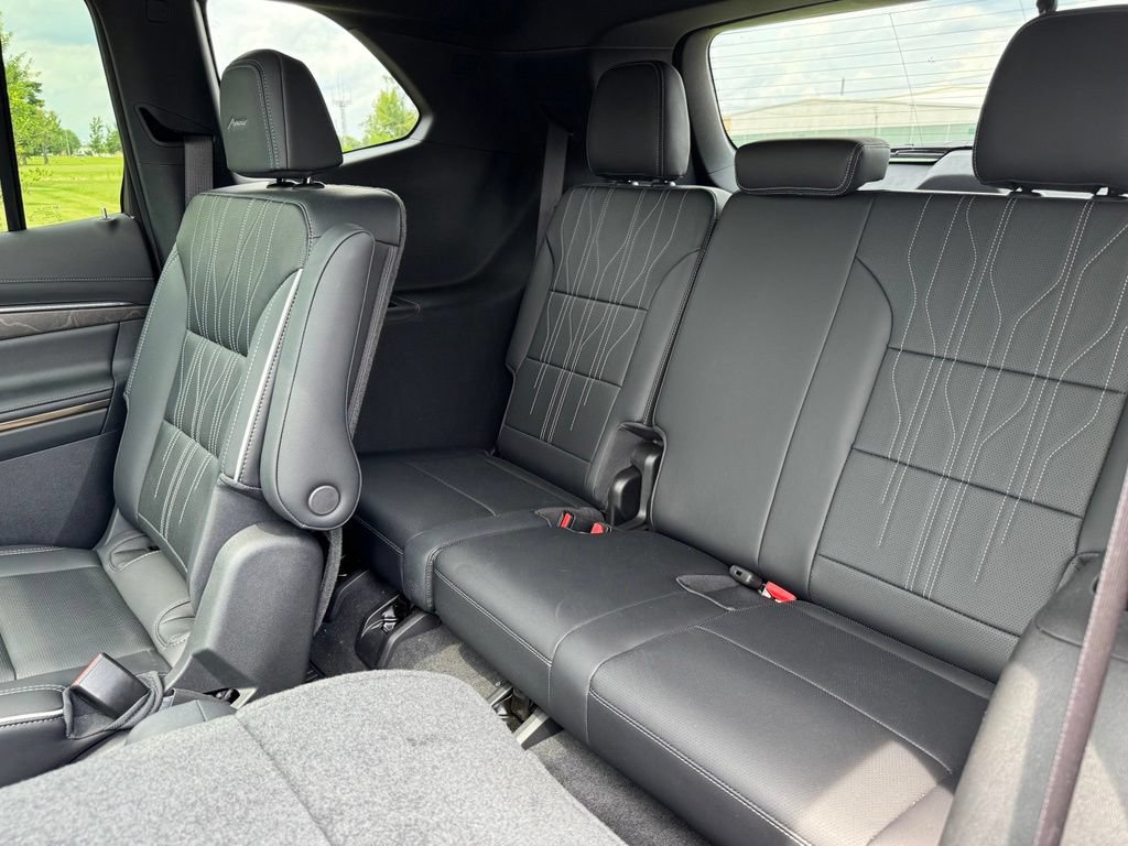 Certified 2025 Buick Enclave Avenir w/ LPO, Floor Liner Package FWD image 16