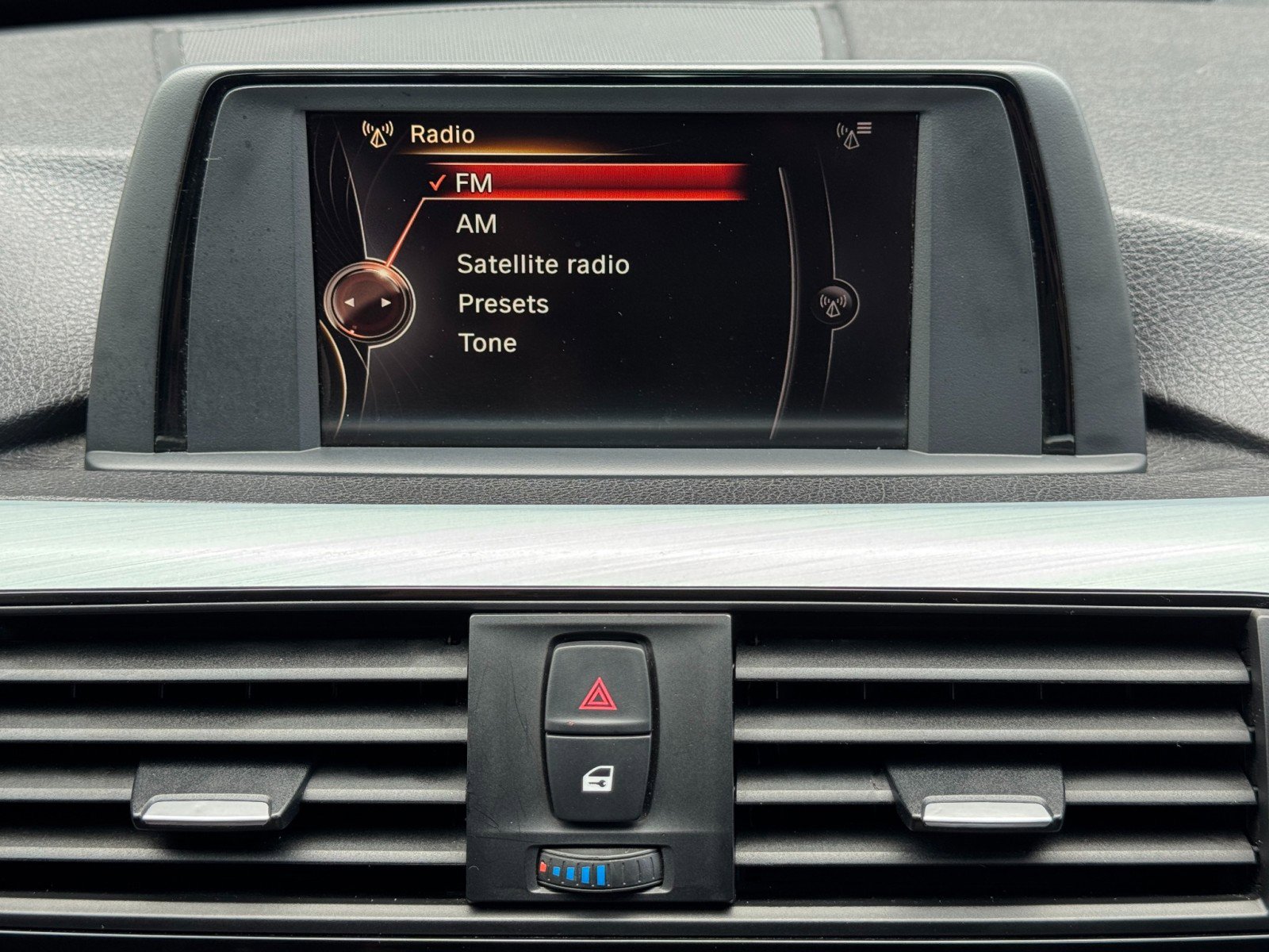 Used 2017 BMW 320i xDrive Sedan image 23