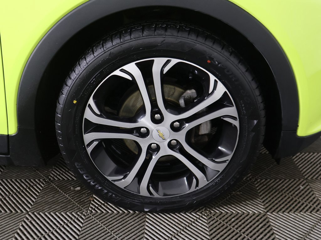 Used 2019 Chevrolet Bolt Premier w/ Infotainment Package image 23