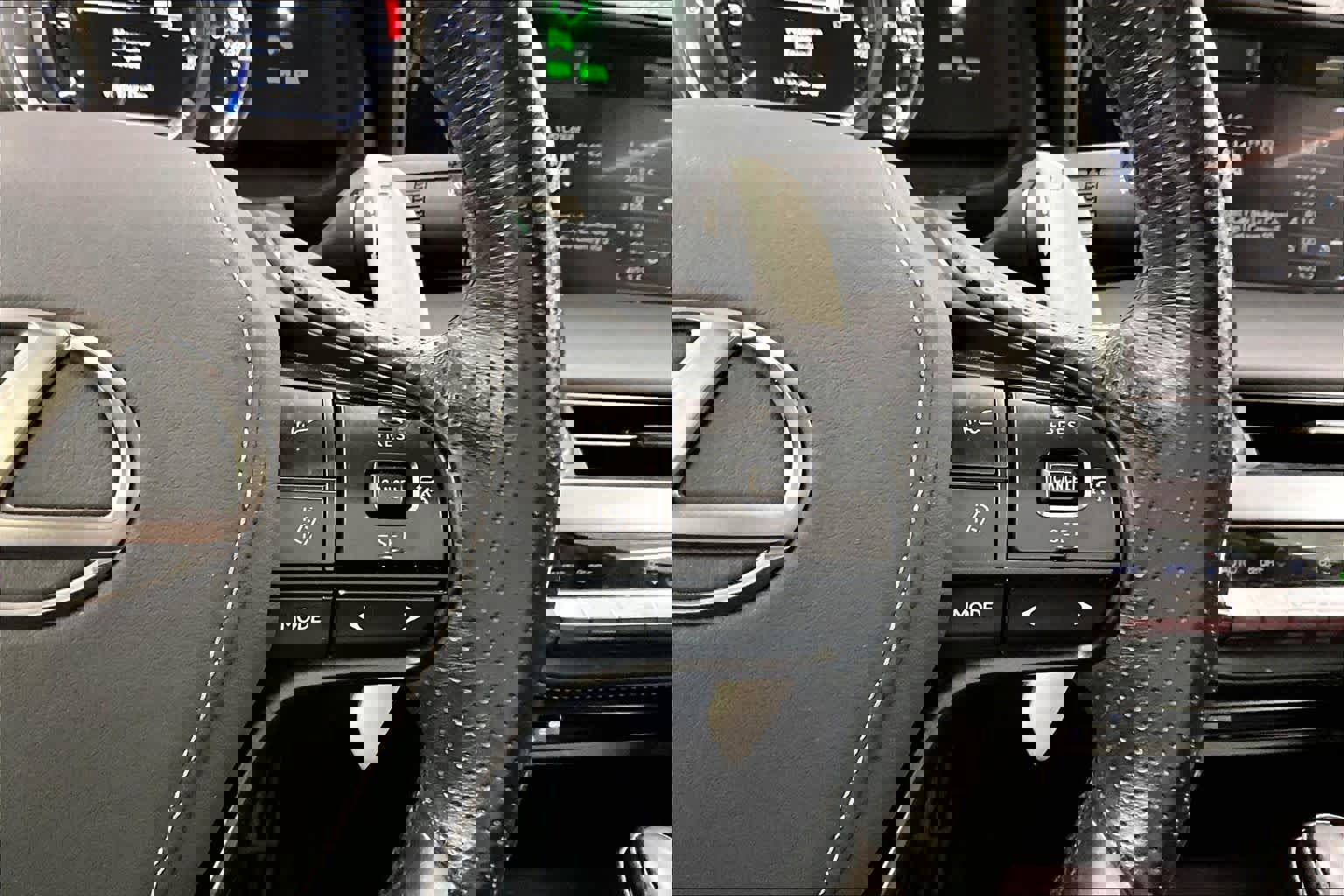 Used 2018 Lexus LC 500 Coupe w/ Performance Package image 19