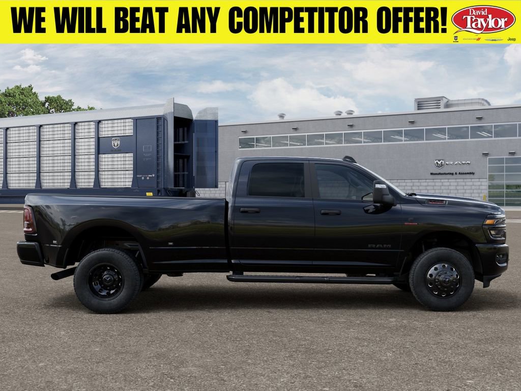 New 2026 RAM 3500 Big Horn AWD/4WD image 22