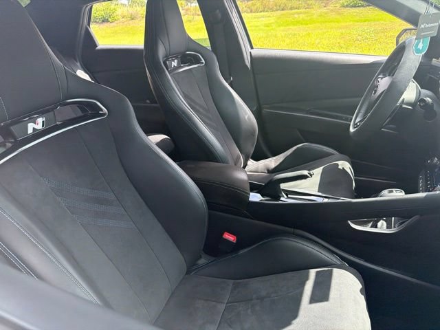 Used 2023 Hyundai Elantra N w/ Preferred Accessory Package FWD image 7