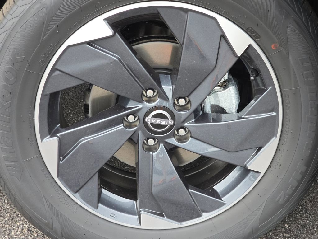 New 2026 Nissan Rogue SV image 12