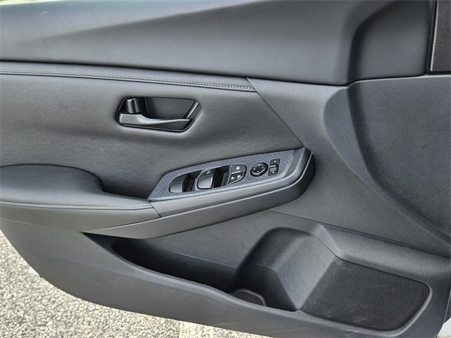 Used 2025 Nissan Sentra S image 28