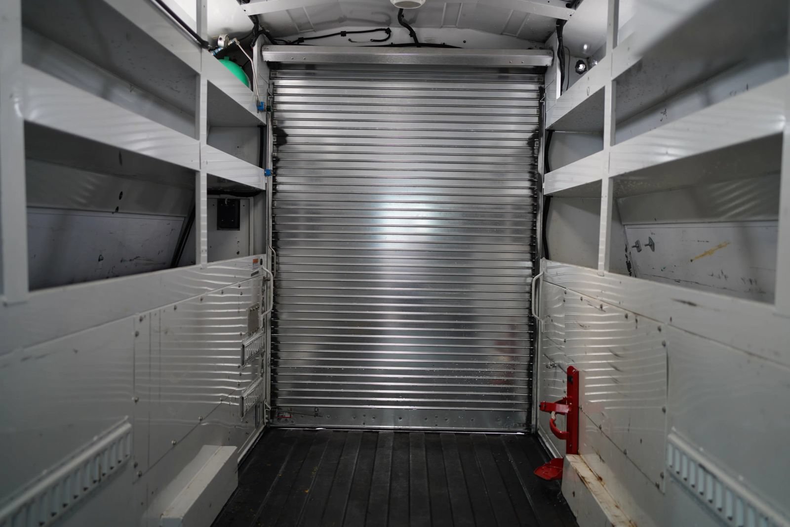 Used 2018 Ford E-450 and Econoline 450 Super Duty RWD image 13