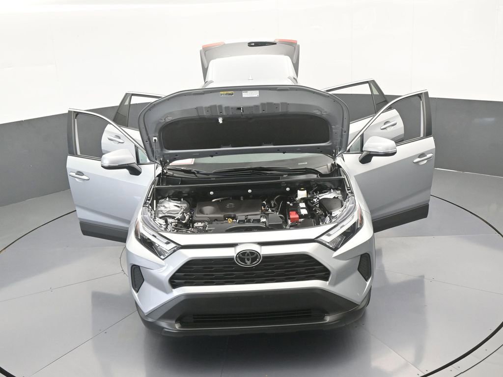 Used 2025 Toyota RAV4 XLE image 71