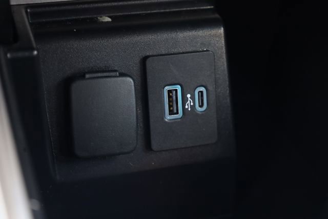 Used 2023 Ford Explorer XLT w/ Equipment Group 202A image 24