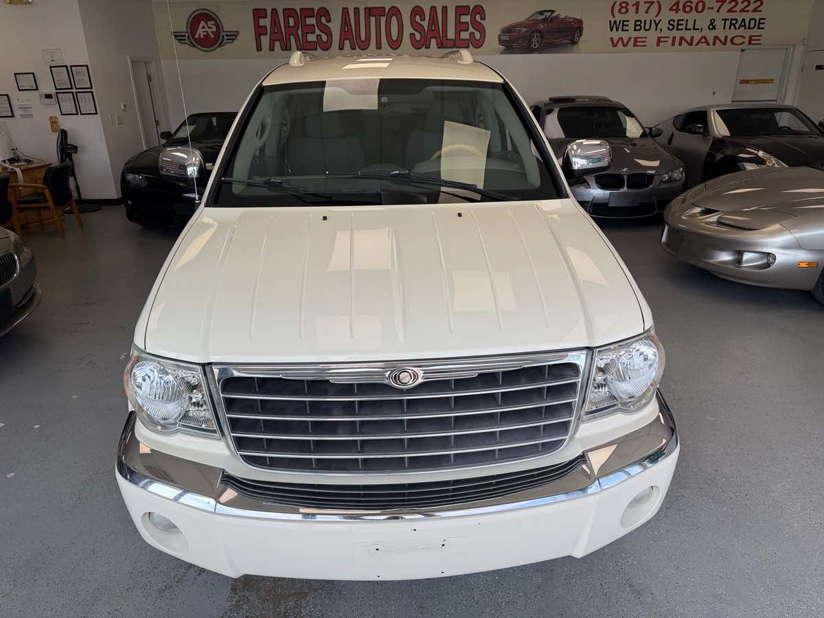 Used 2007 Chrysler Aspen Limited RWD image 7