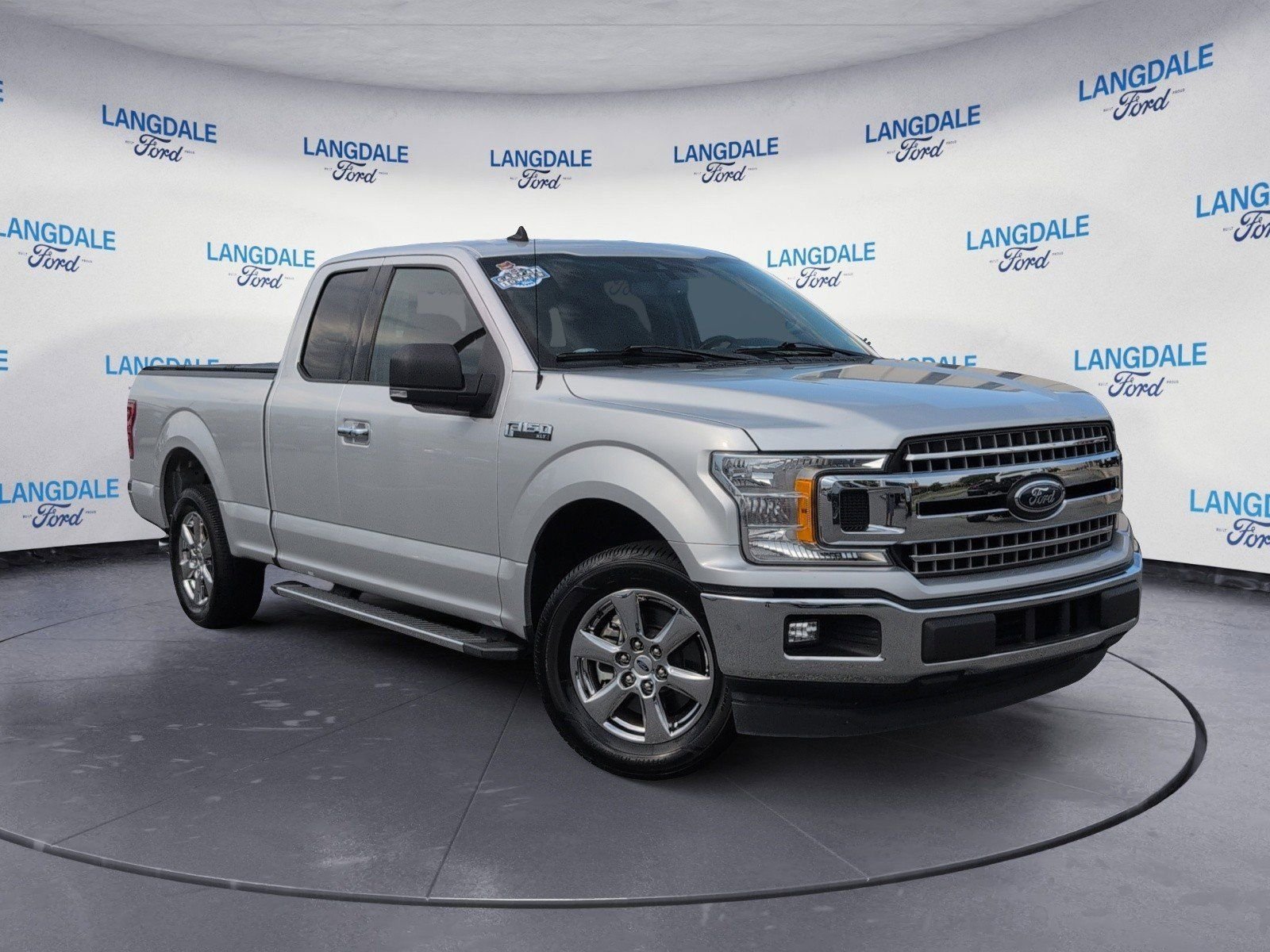 Used 2019 Ford F150 XLT w/ Equipment Group 302A Luxury RWD image 2