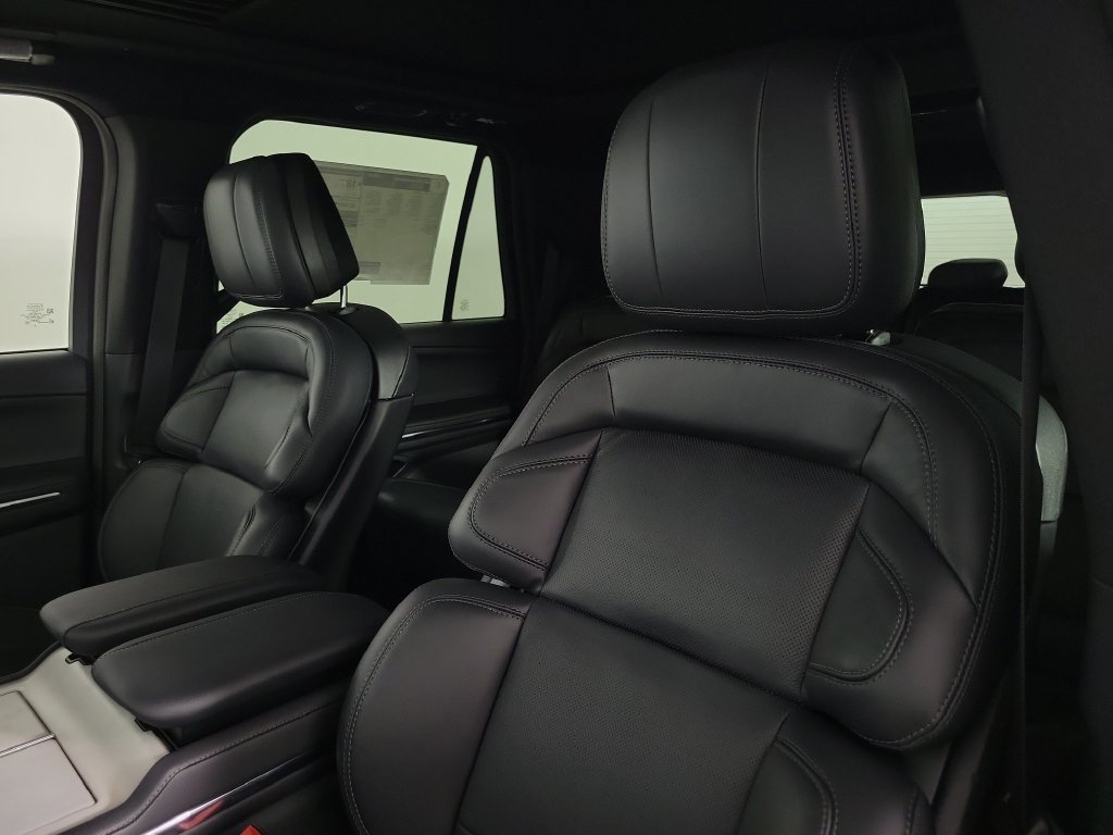 New 2027 Lincoln Navigator L Reserve w/ Jet Appearance Package RWD image 20