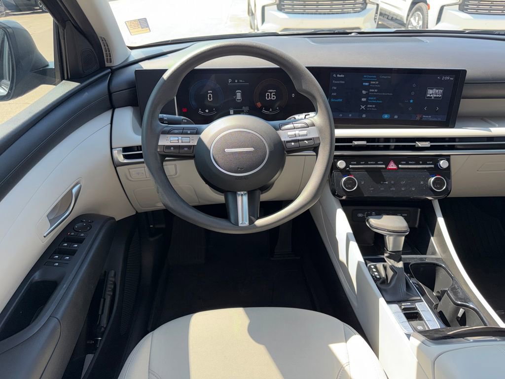 Used 2025 Hyundai Tucson SEL image 18