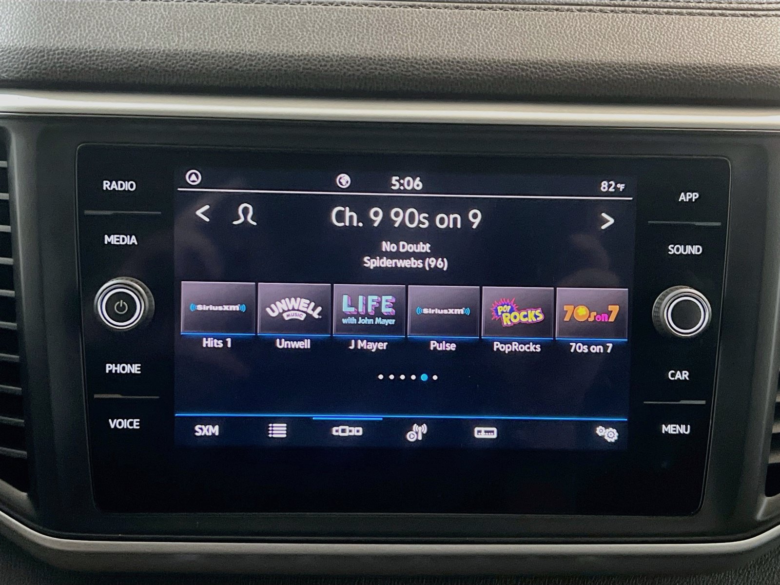 Used 2021 Volkswagen Atlas Cross Sport SE FWD image 10