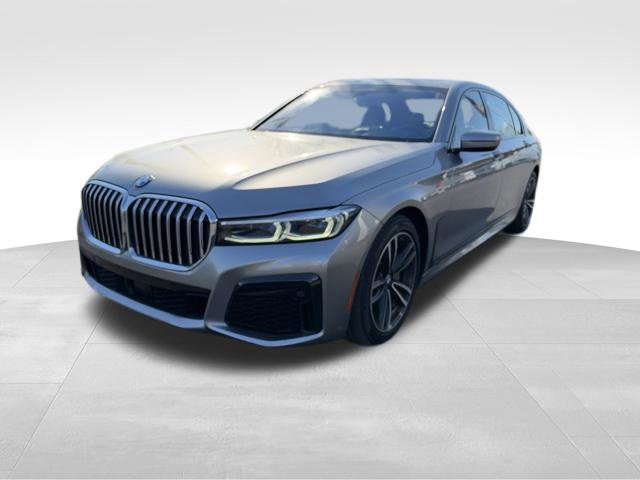 Used 2020 BMW 750i xDrive w/ M Sport Package AWD/4WD image 3