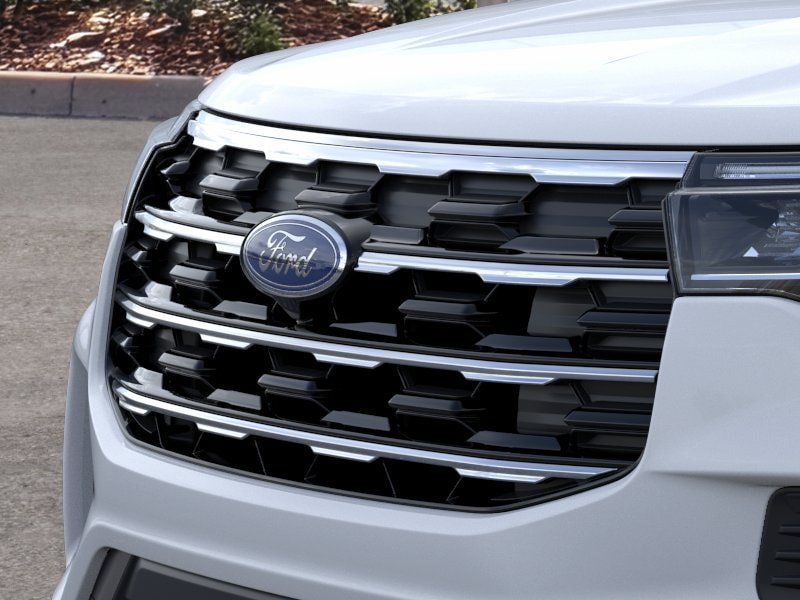 New 2026 Ford Explorer Active RWD image 17