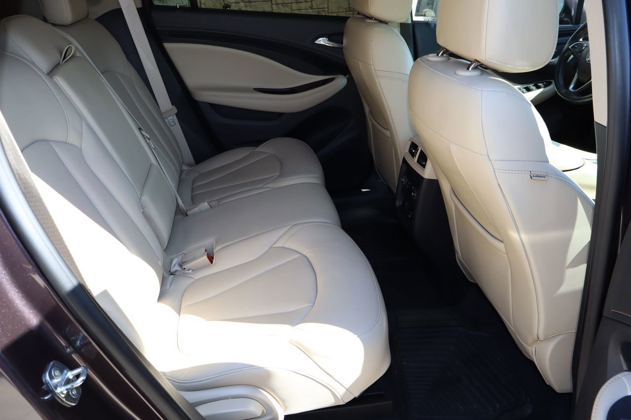 Used 2017 Buick Envision Essence FWD image 17