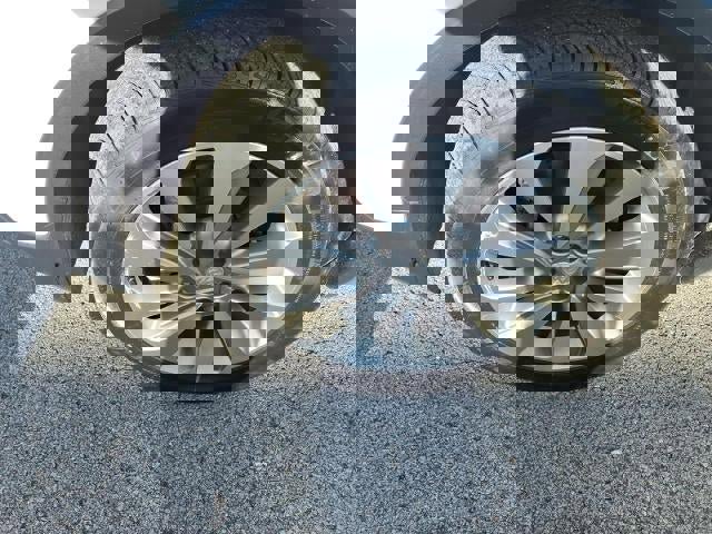 Used 2017 Buick Encore Preferred image 6