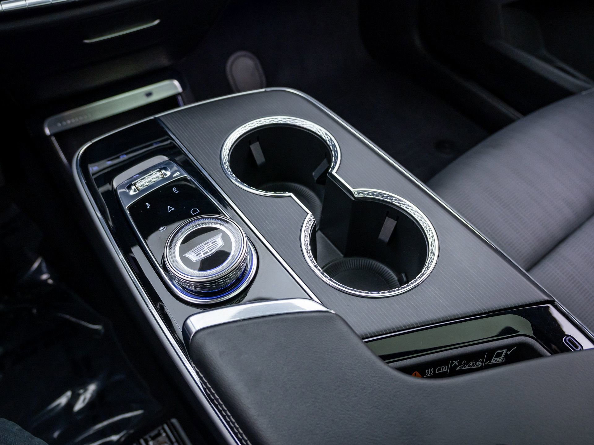 Certified 2025 Cadillac Lyriq Luxury w/ LPO, Floor Liner Package image 35