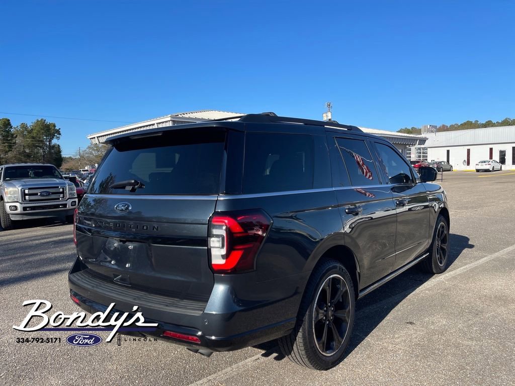 Used 2022 Ford Expedition Limited image 15