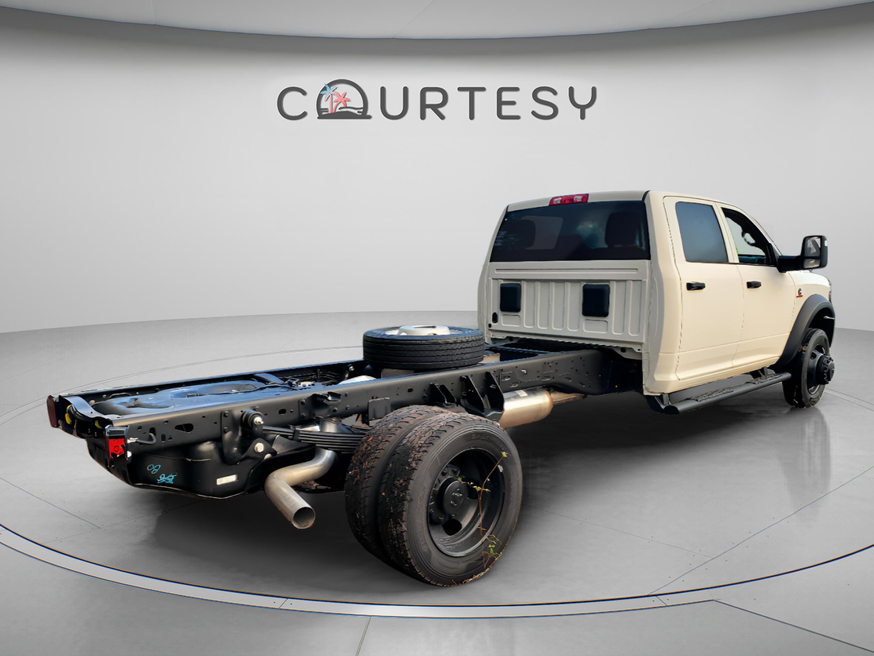 New 2026 RAM 5500 Tradesman AWD/4WD image 2