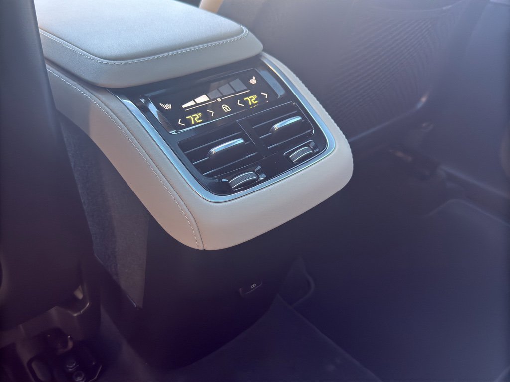 New 2026 Volvo XC90 B6 Plus w/ Protection Package image 20