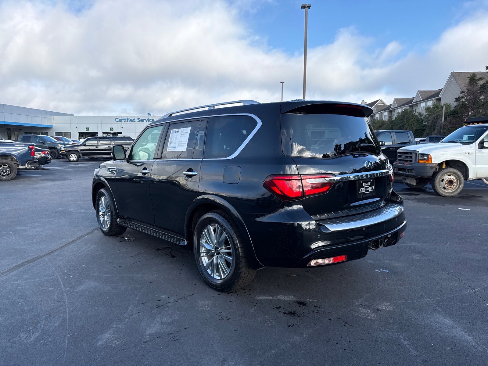 Used 2023 INFINITI QX80 Luxe w/ Cargo Package RWD image 5