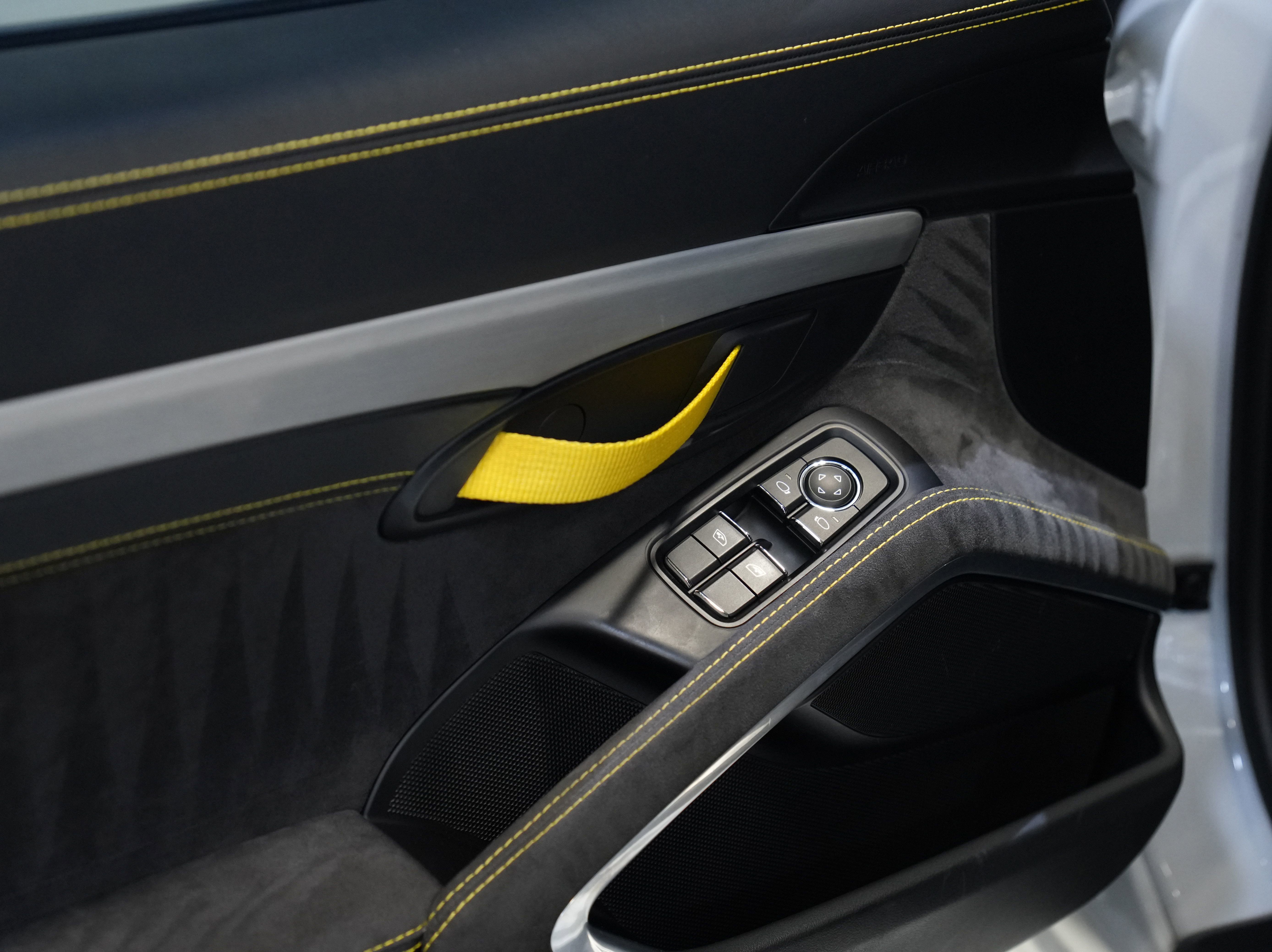 Used 2016 Porsche Cayman GT4 RWD image 23