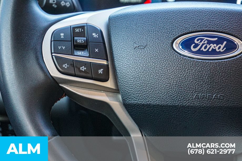 Used 2025 Ford Explorer Active RWD image 30