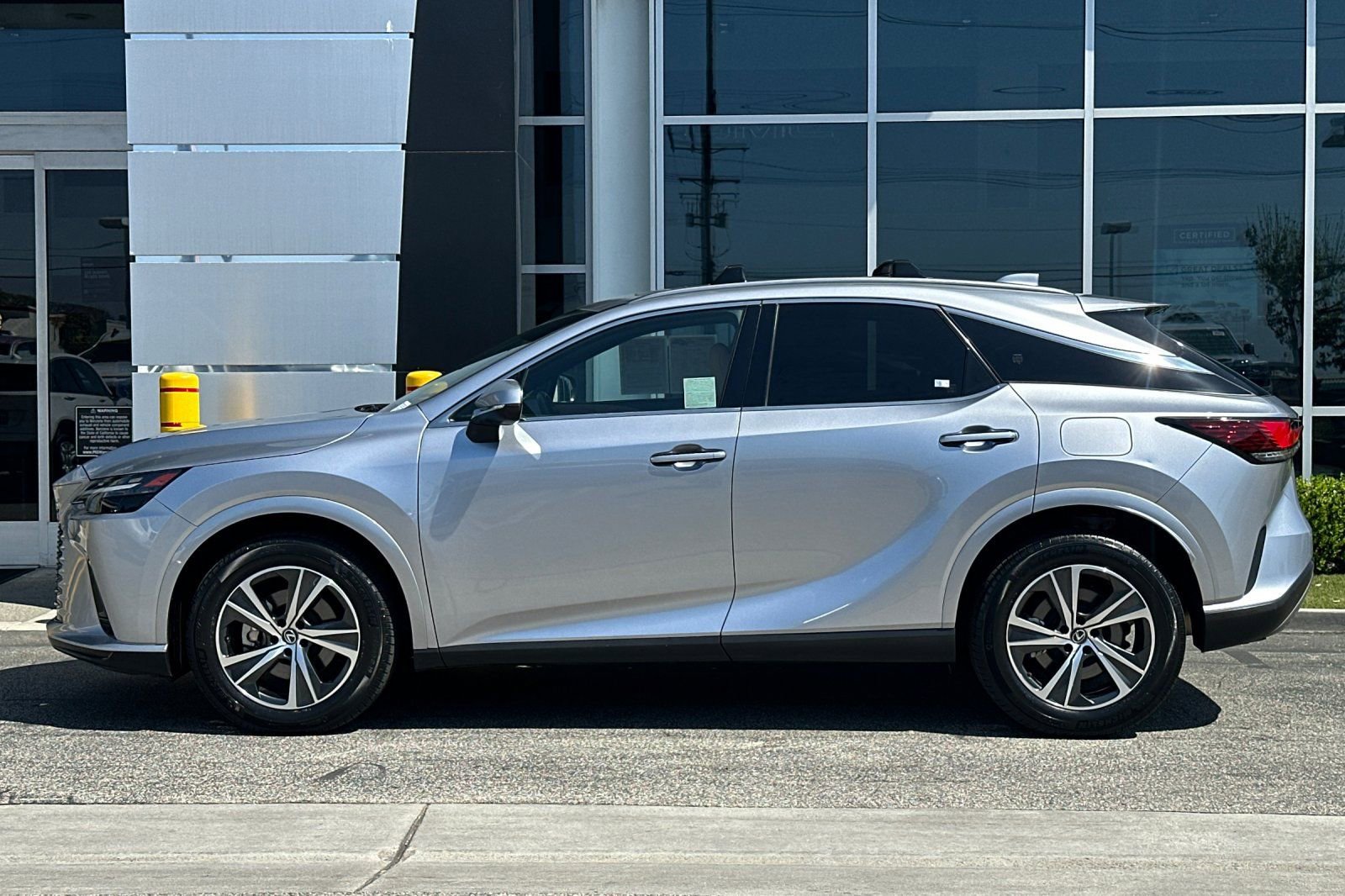 Used 2023 Lexus RX 350 Premium w/ Cold Area Package image 7