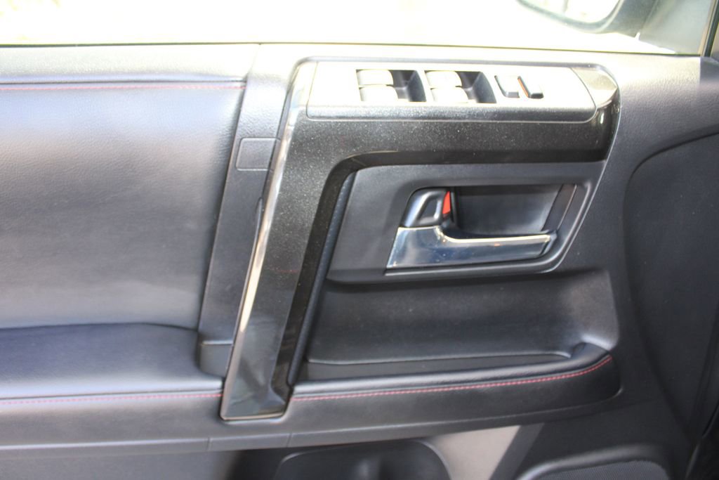 Certified 2024 Toyota 4Runner TRD Off-Road AWD/4WD image 22