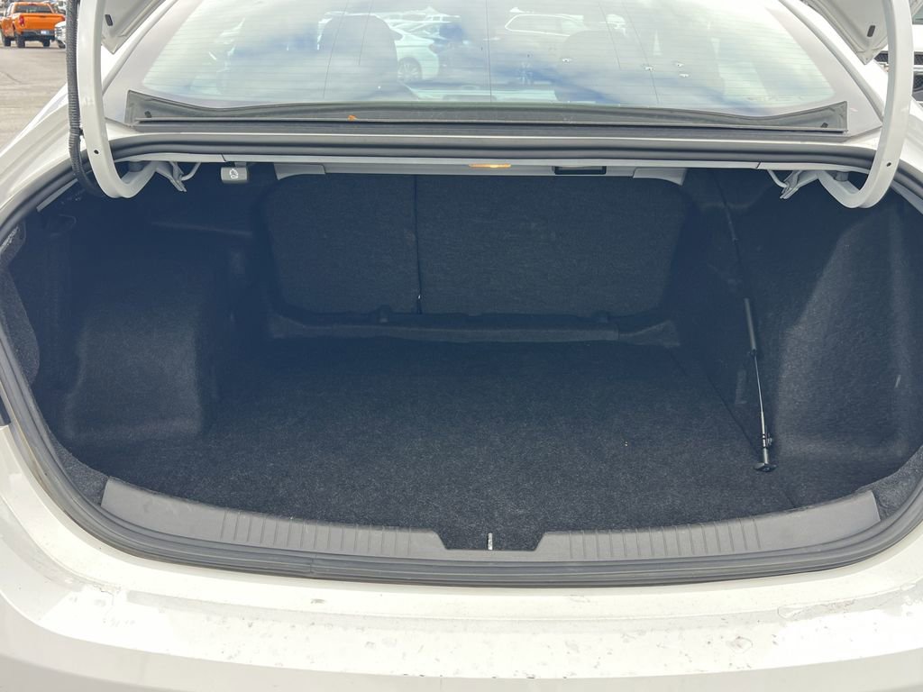 Used 2024 Chevrolet Malibu LT image 19