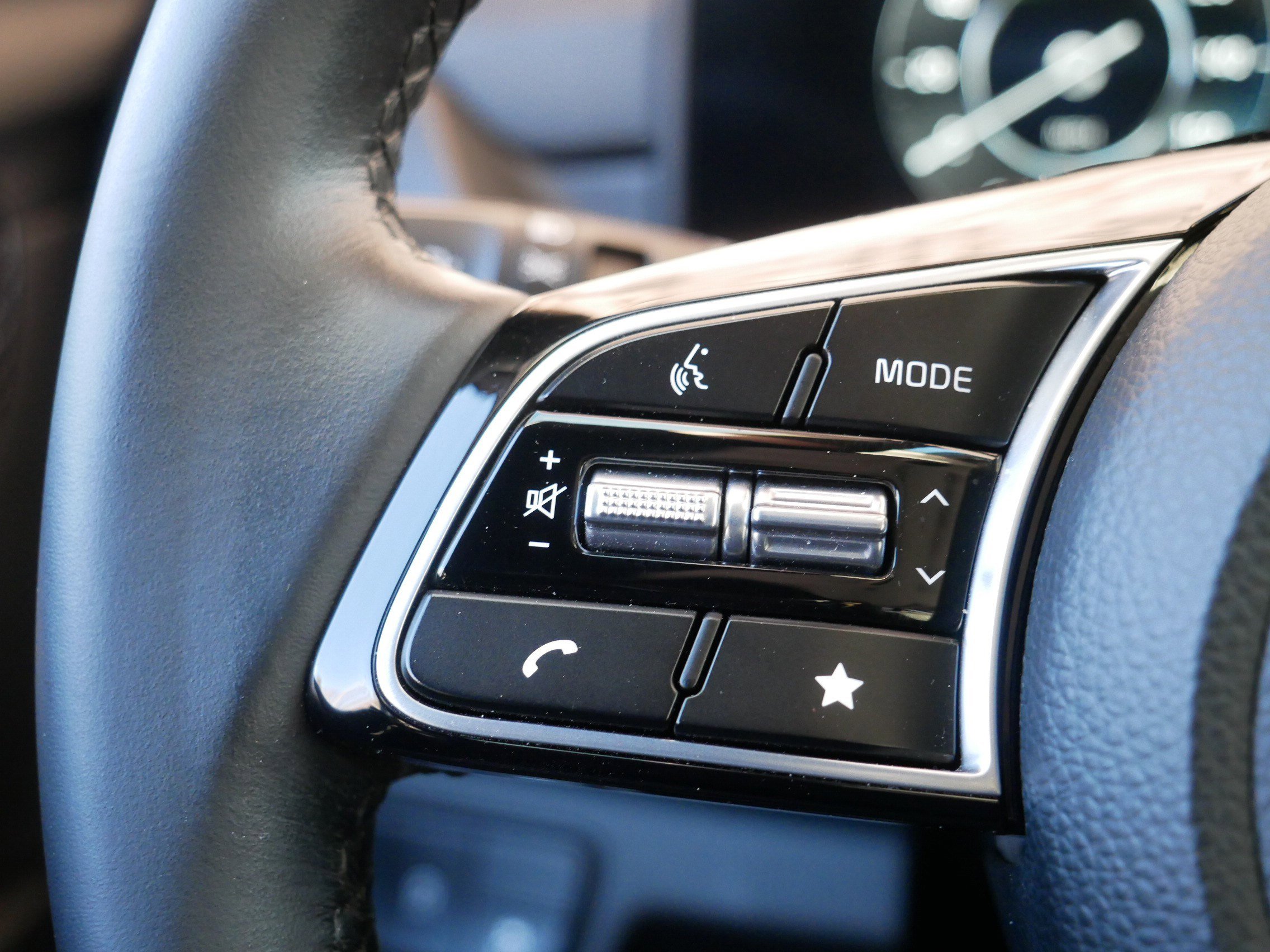 Certified 2024 Kia Seltos EX image 28