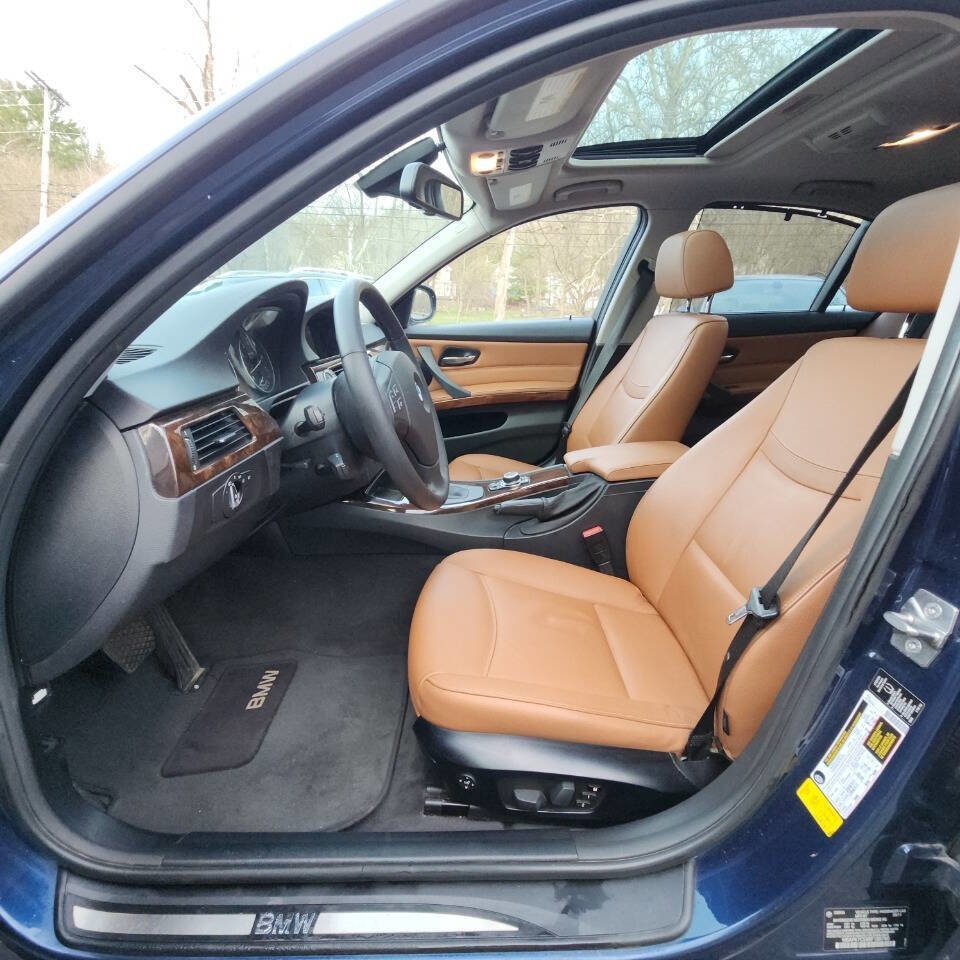 Used 2011 BMW 328i xDrive Sedan image 8