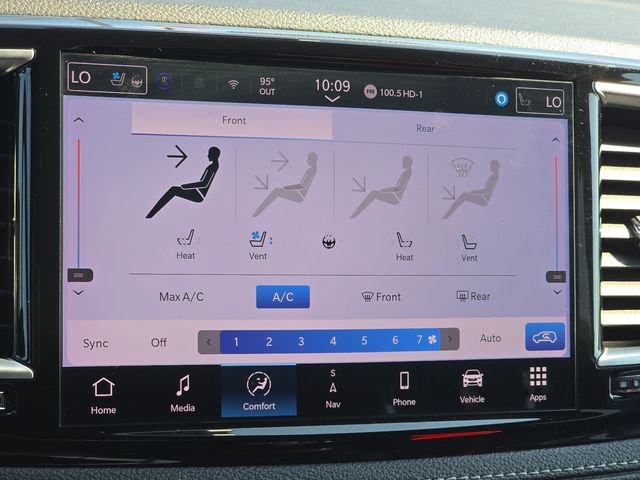 Used 2025 Chrysler Pacifica Limited FWD image 17
