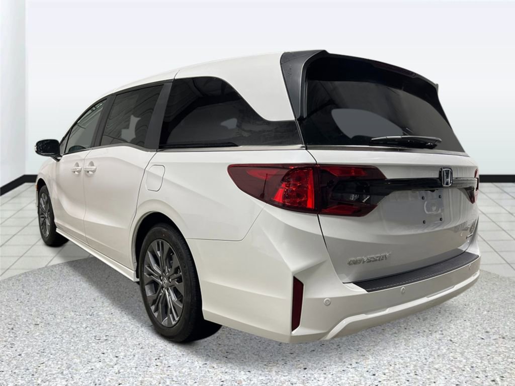 New 2026 Honda Odyssey Touring image 5