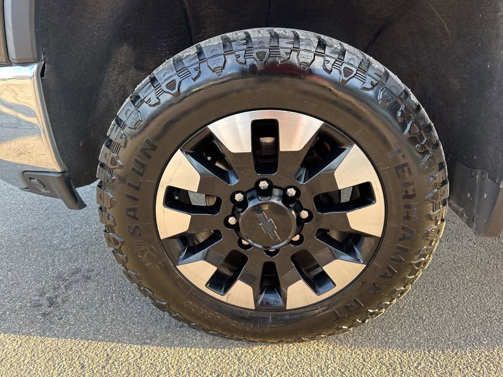 Used 2020 Chevrolet Silverado 2500 LT w/ All Star Edition image 32